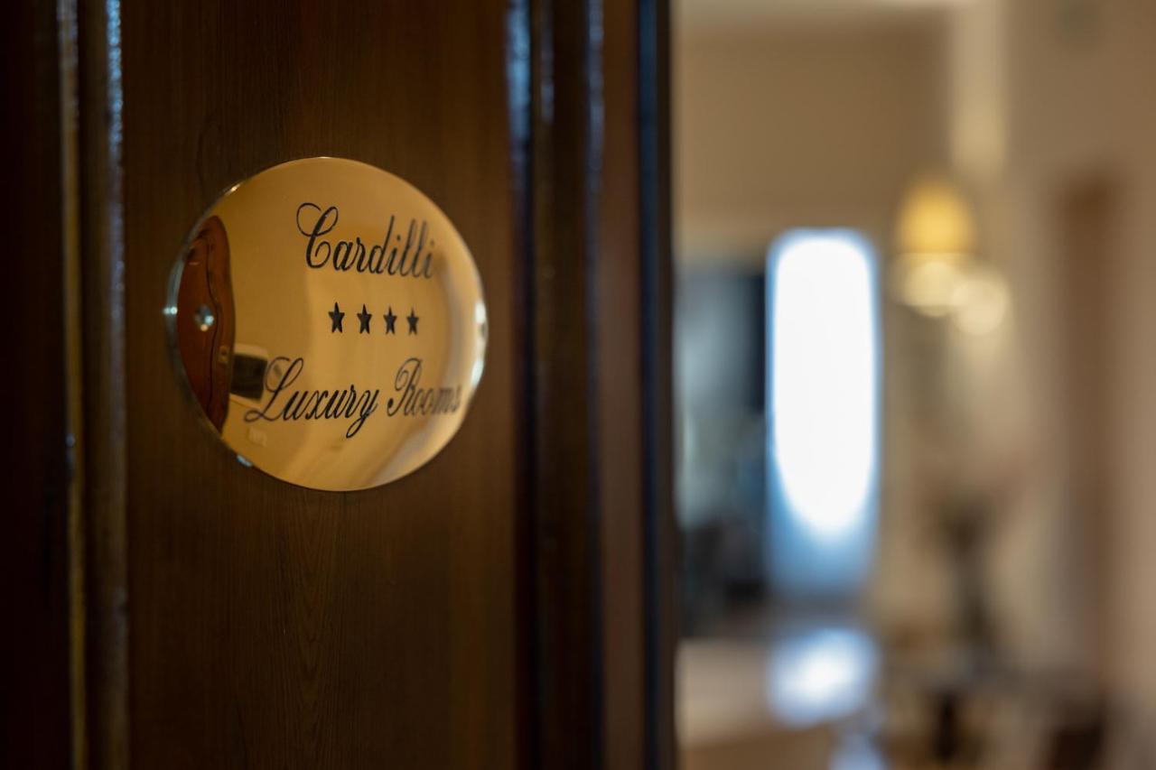 ローマ カーディリ ラグジュアリー ルーム Bed & Breakfast エクステリア 写真